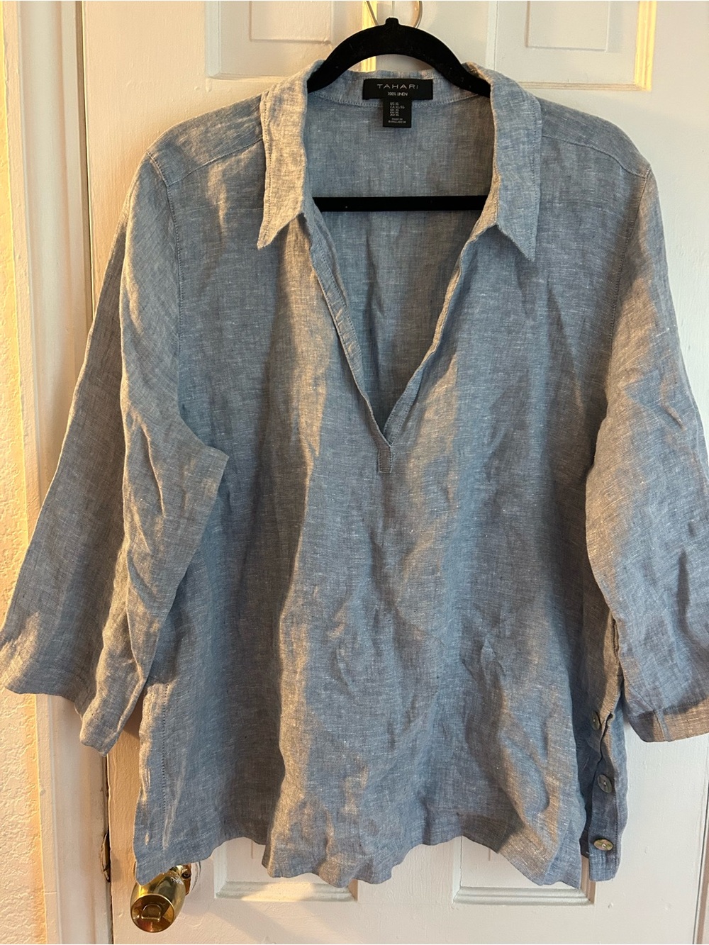 Tahari Women’s Light Blue 100% Linen Shirt - Relaxed Collared Pullover